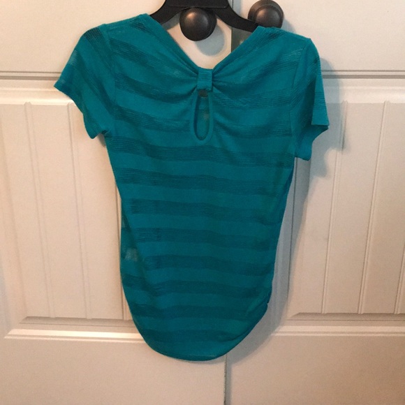 Top - Picture 2 of 2